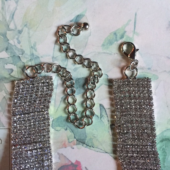 New! Rhinestone Choker Necklace - Picture 4 of 5